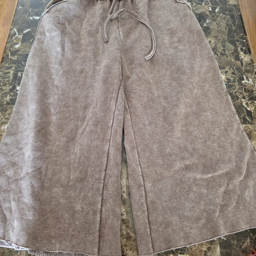 Zenana Cropped  Wide-Leg Pants Xl - Picture 2 of 6